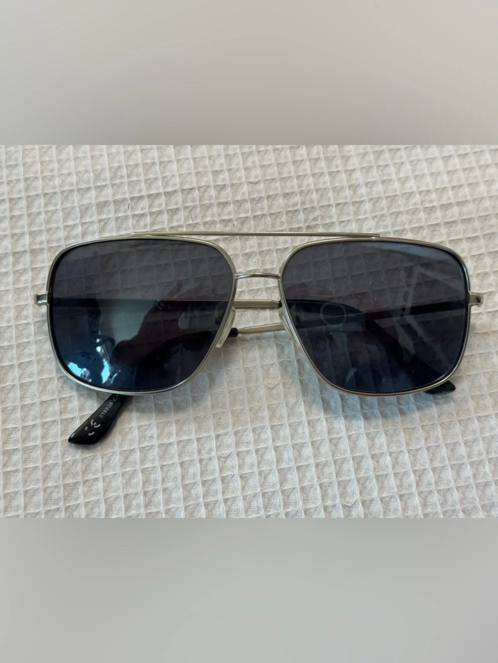 Vintage Silver metal Frame Sunglasses with Dark Blue Lenses - Picture 1 of 12